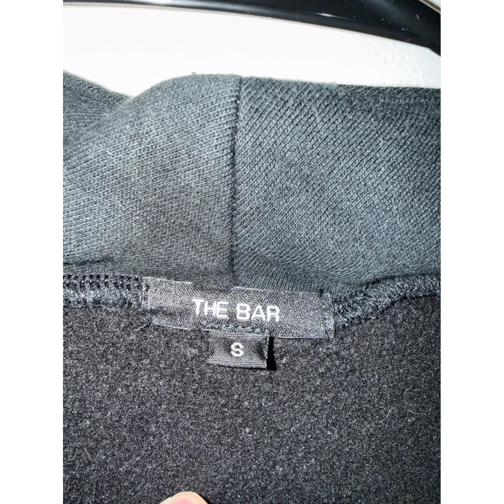 The Bar High Neck Short Sleeve Sweatshirt  Black/Mint Size S Oversized